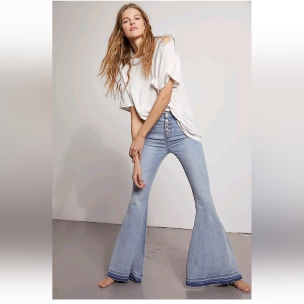 Free People irreplaceable Flare Jeans sz 26